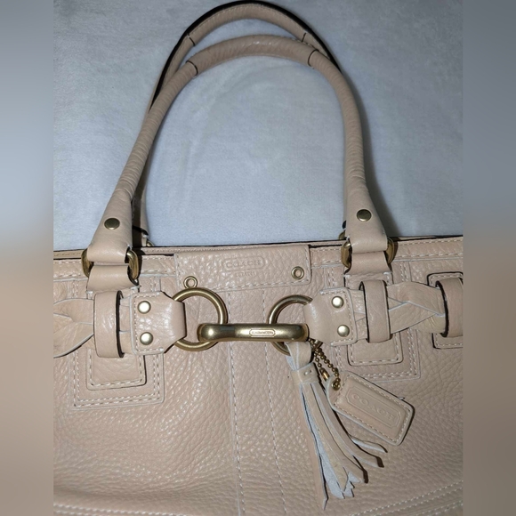 Coach Hampton Bag - Picture 4 of 12